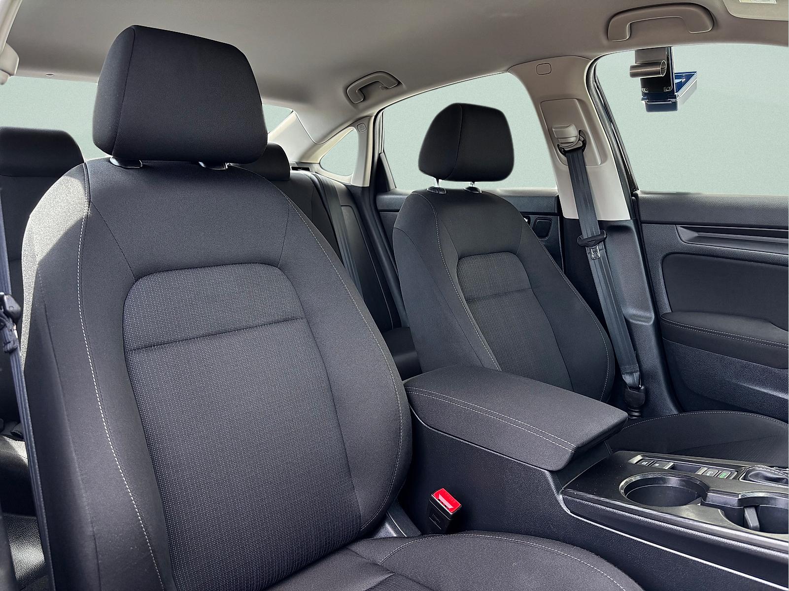 2025 Honda Civic LX - Photo 30