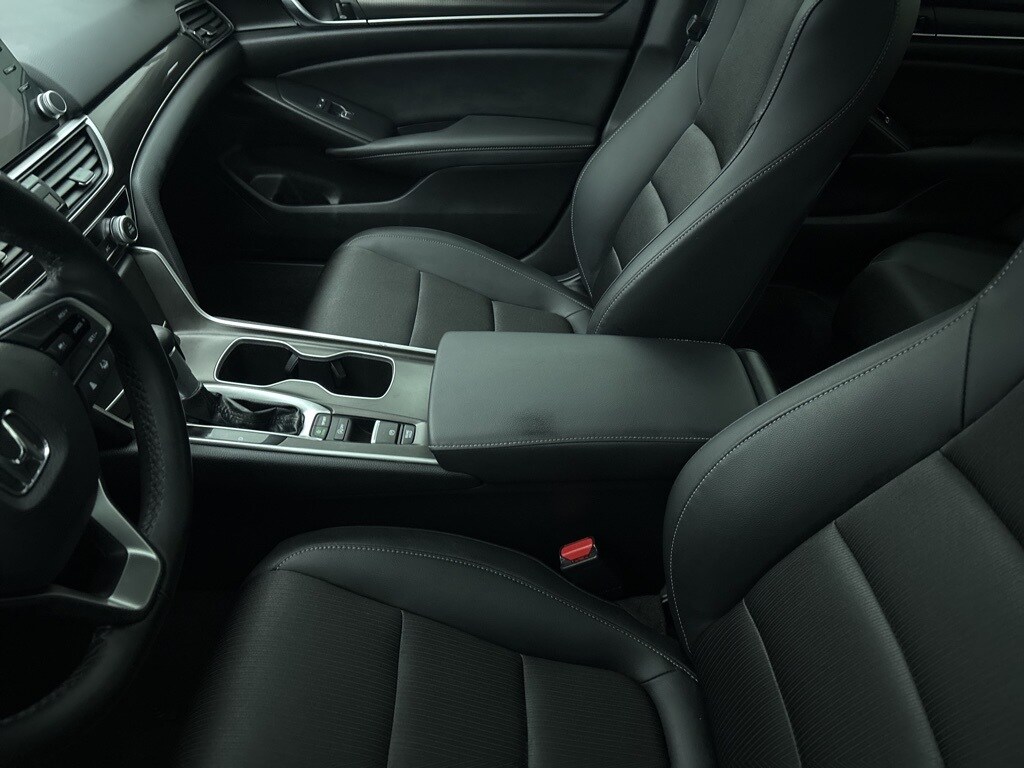 2022 Honda Accord Sport photo 2