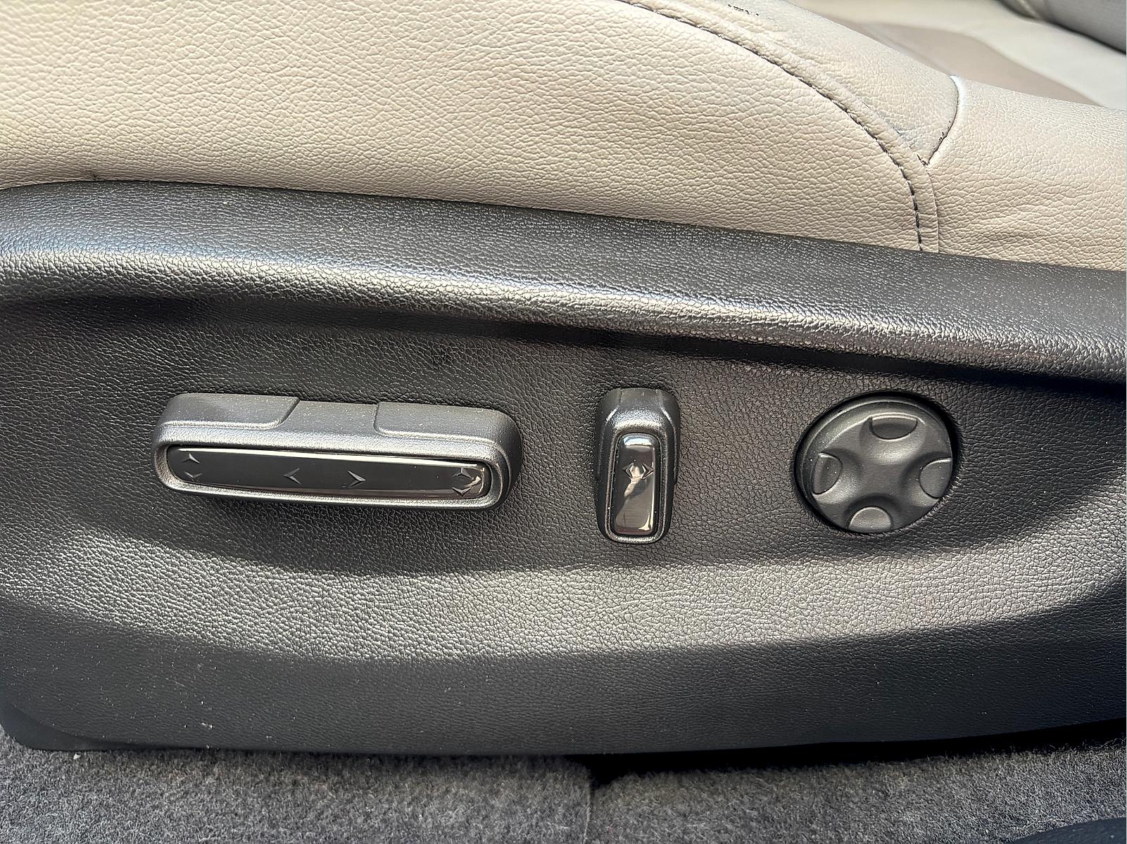 2022 Honda CR-V Touring - Photo 15