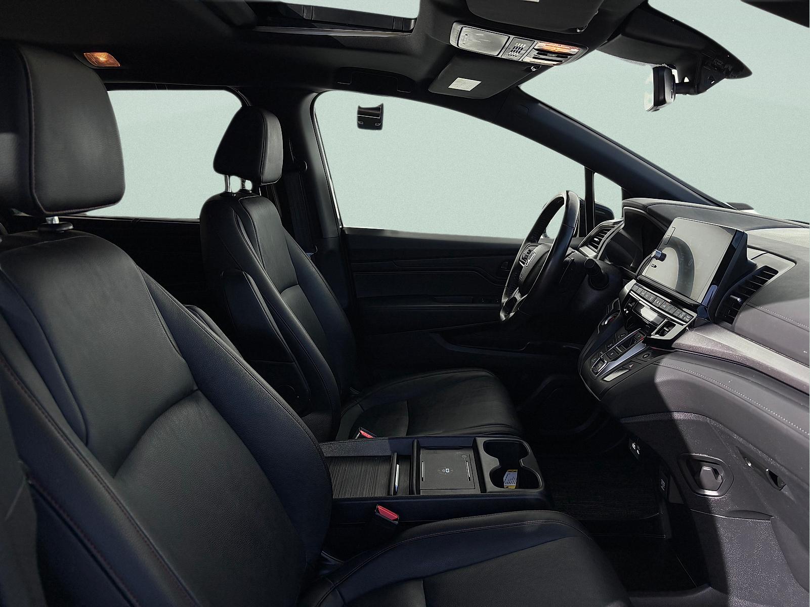 2025 Honda Odyssey Sport L - Photo 38