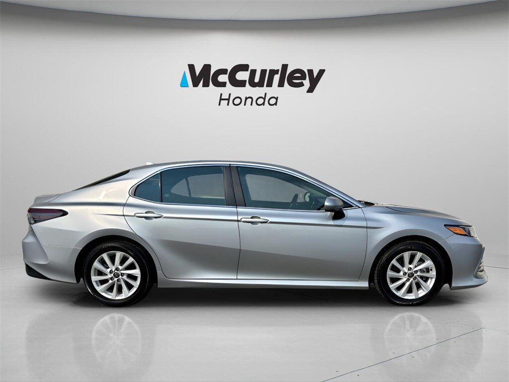 2024 Toyota Camry LE photo 2