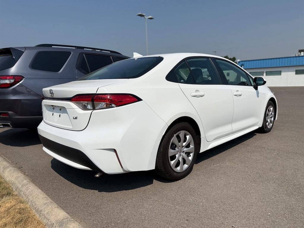 Used 2022 Toyota Corolla LE Sedan
