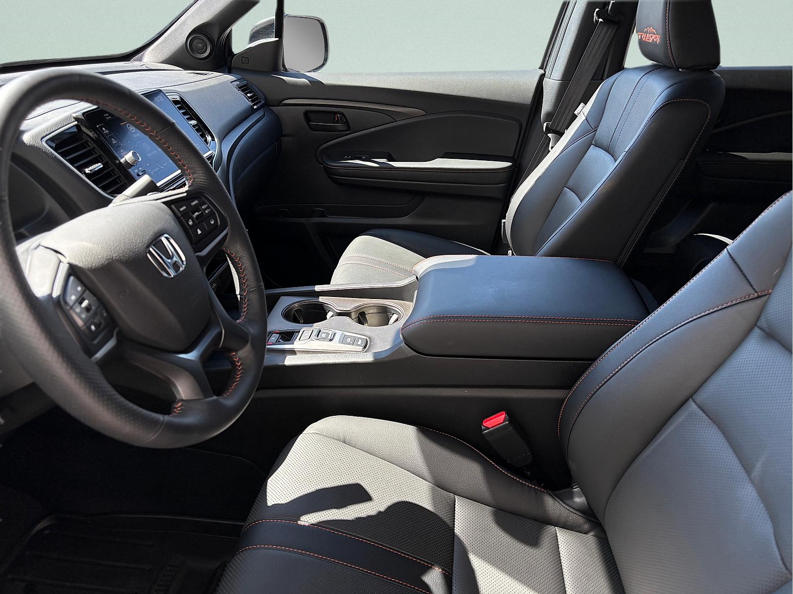 2025 Honda Ridgeline TrailSport - Photo 17