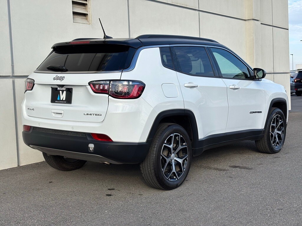 2024 Jeep Compass Limited photo 2