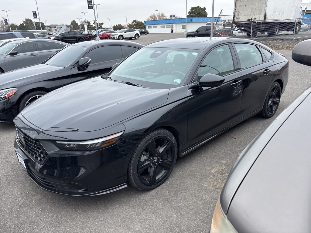 2023 Honda Accord Hybrid Sport-L's photo