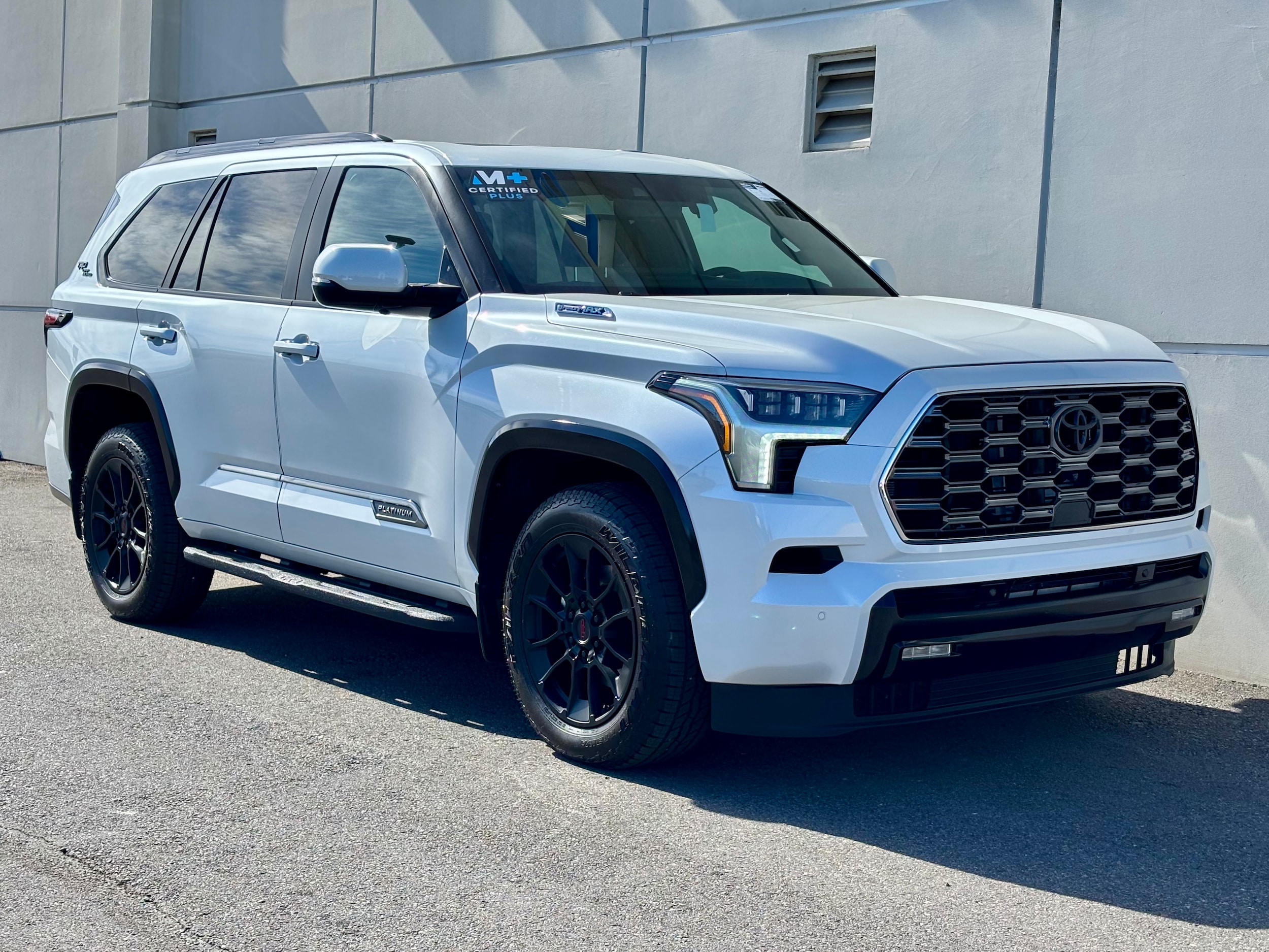 2026 Toyota Sequoia Platinum 4WD i-FORCE MAX Hybrid's photo