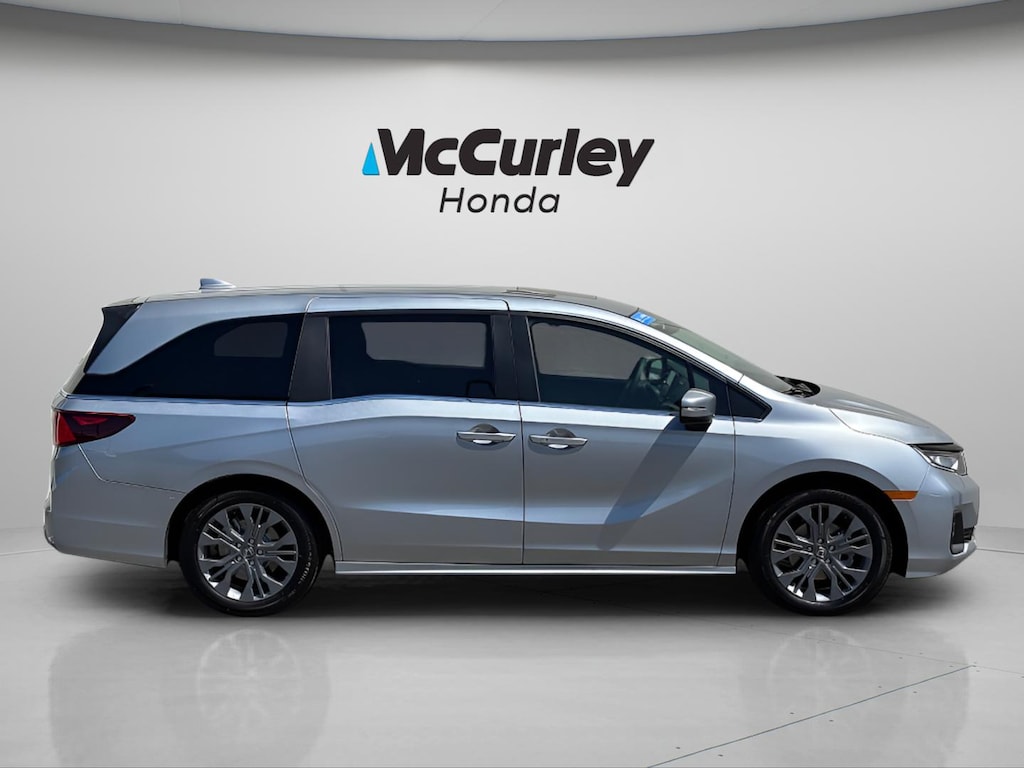 Certified 2026 Honda Odyssey Touring Van Passenger