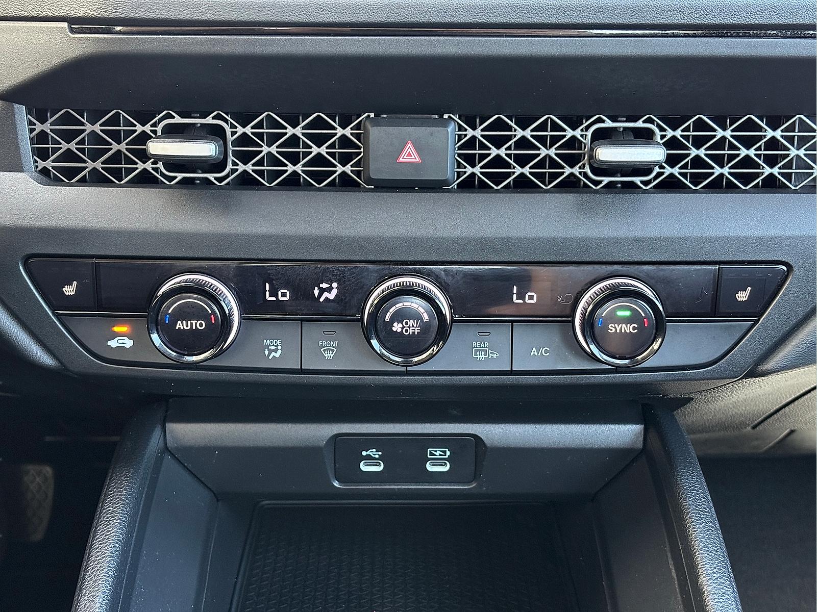 2025 Honda Accord SE - Photo 23