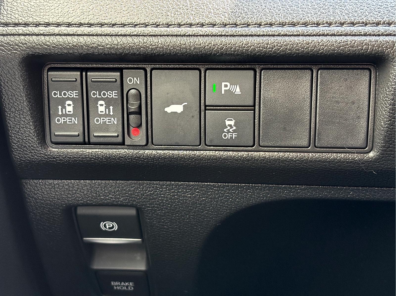 2025 Honda Odyssey Touring - Photo 17