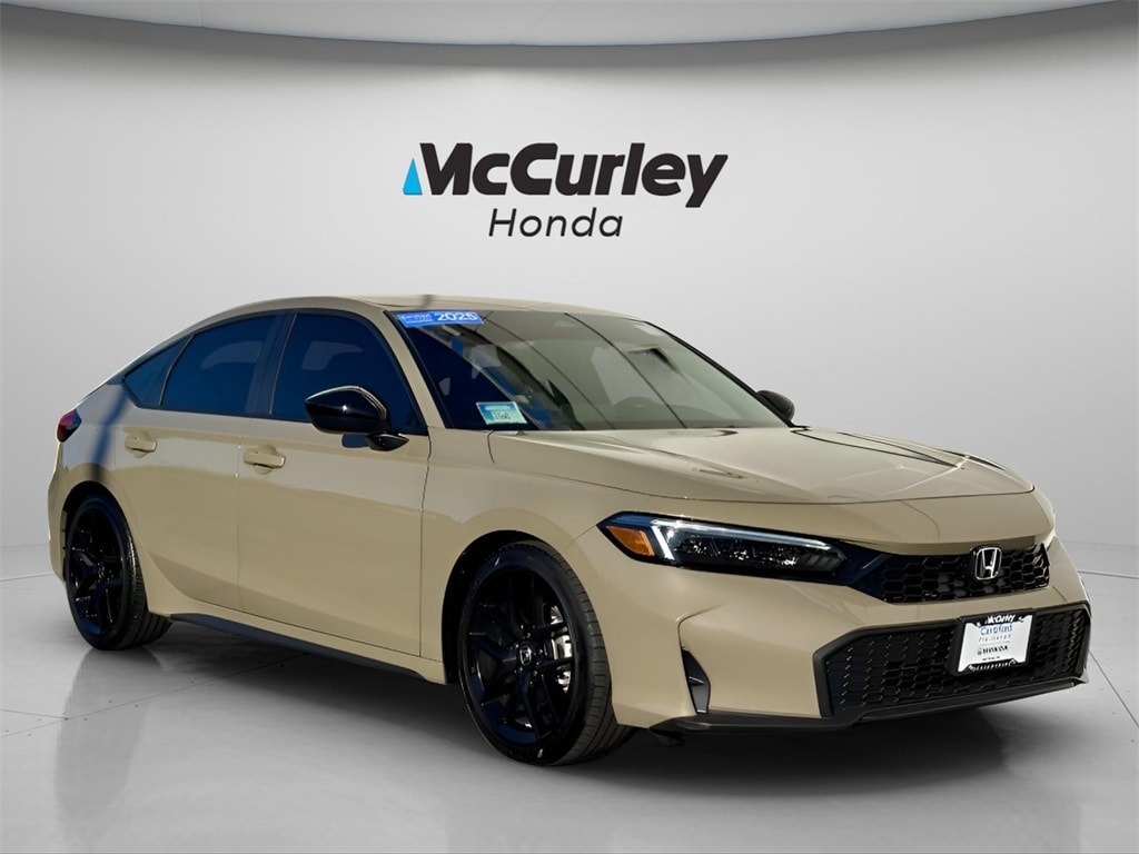 2025 Honda Civic Hatchback Sport's photo