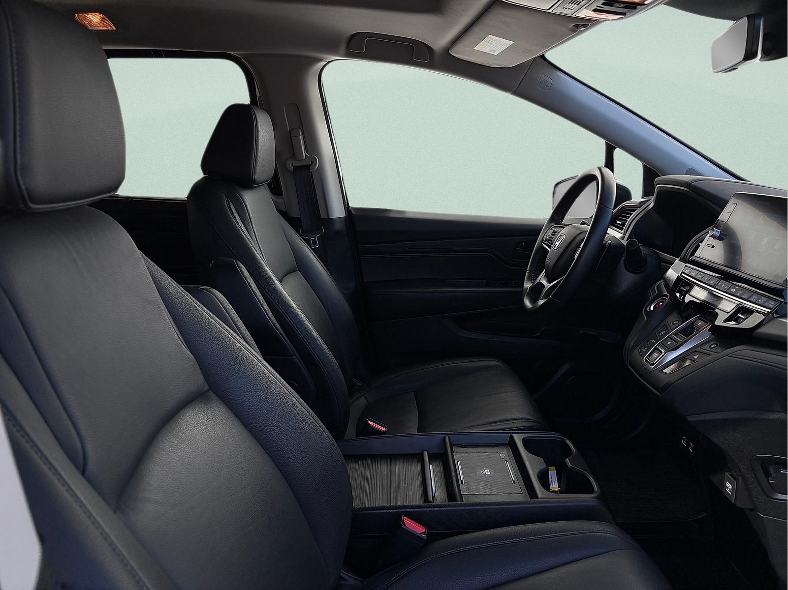 2025 Honda Odyssey EX-L - Photo 38
