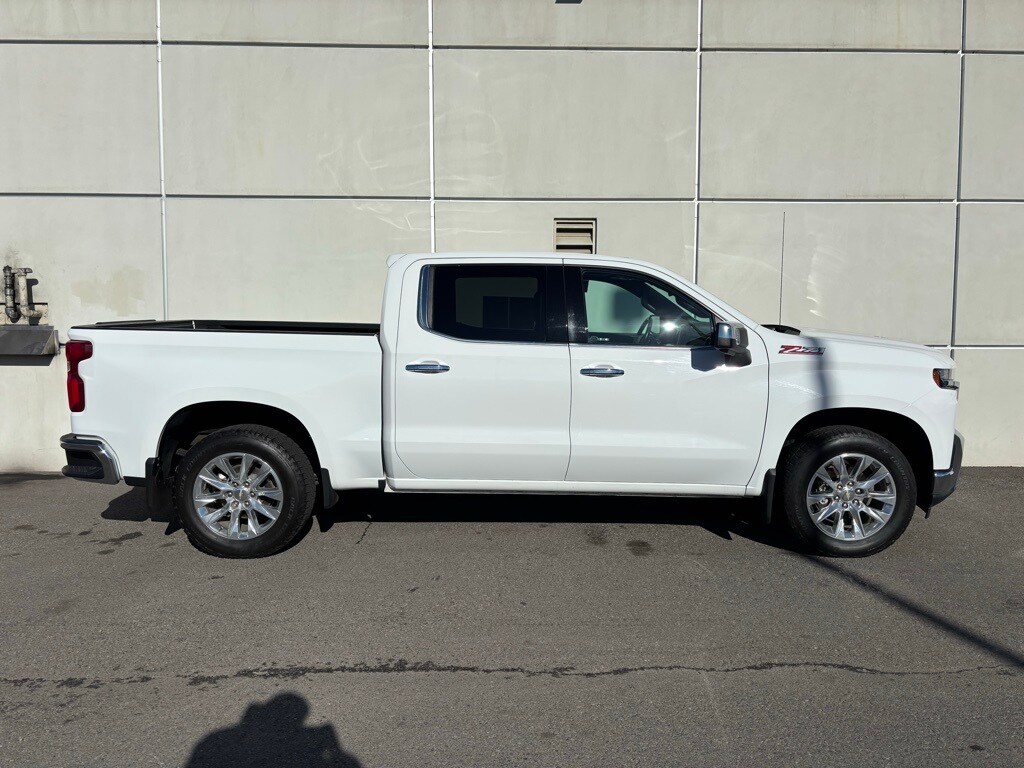 2019 Chevrolet Silverado 1500 LTZ photo 2
