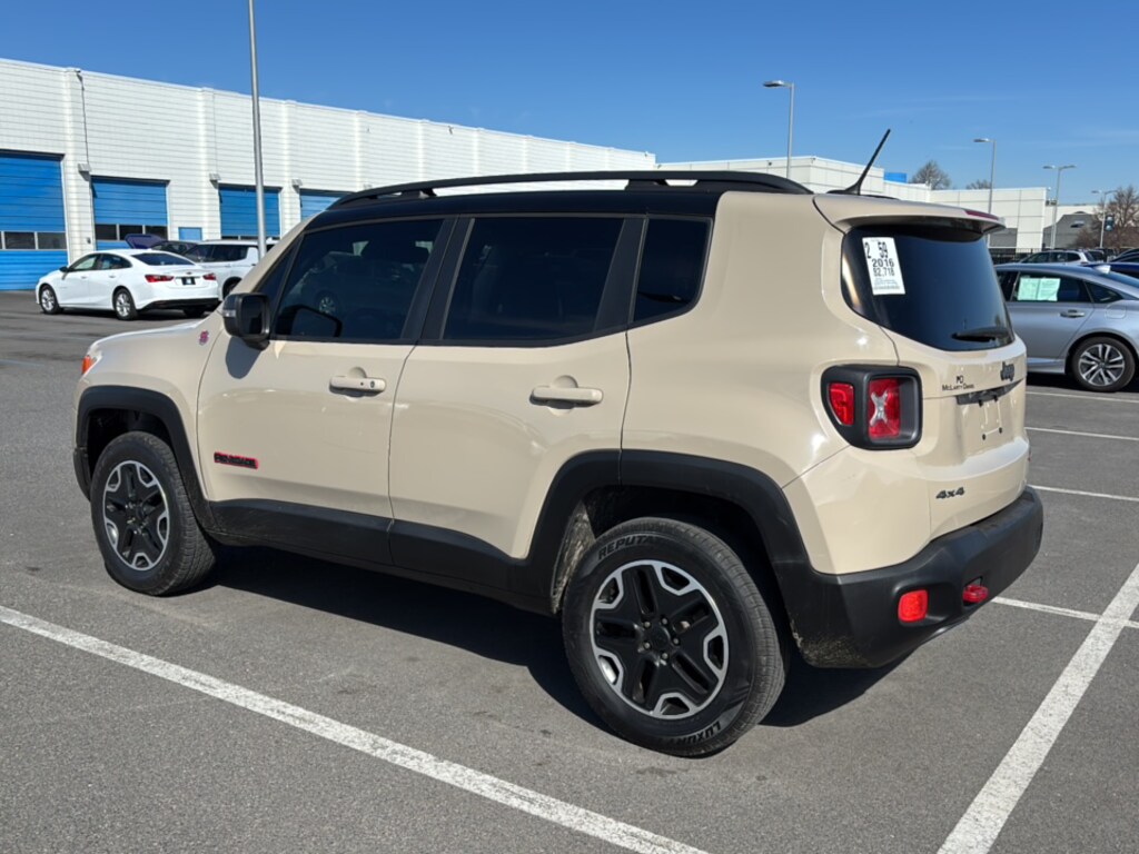 Used 2016 Jeep Renegade Trailhawk 4x4 SUV