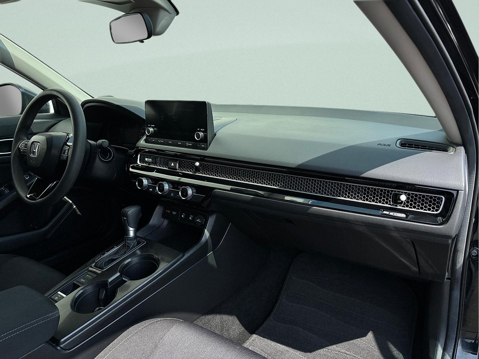 2025 Honda Civic LX - Photo 32
