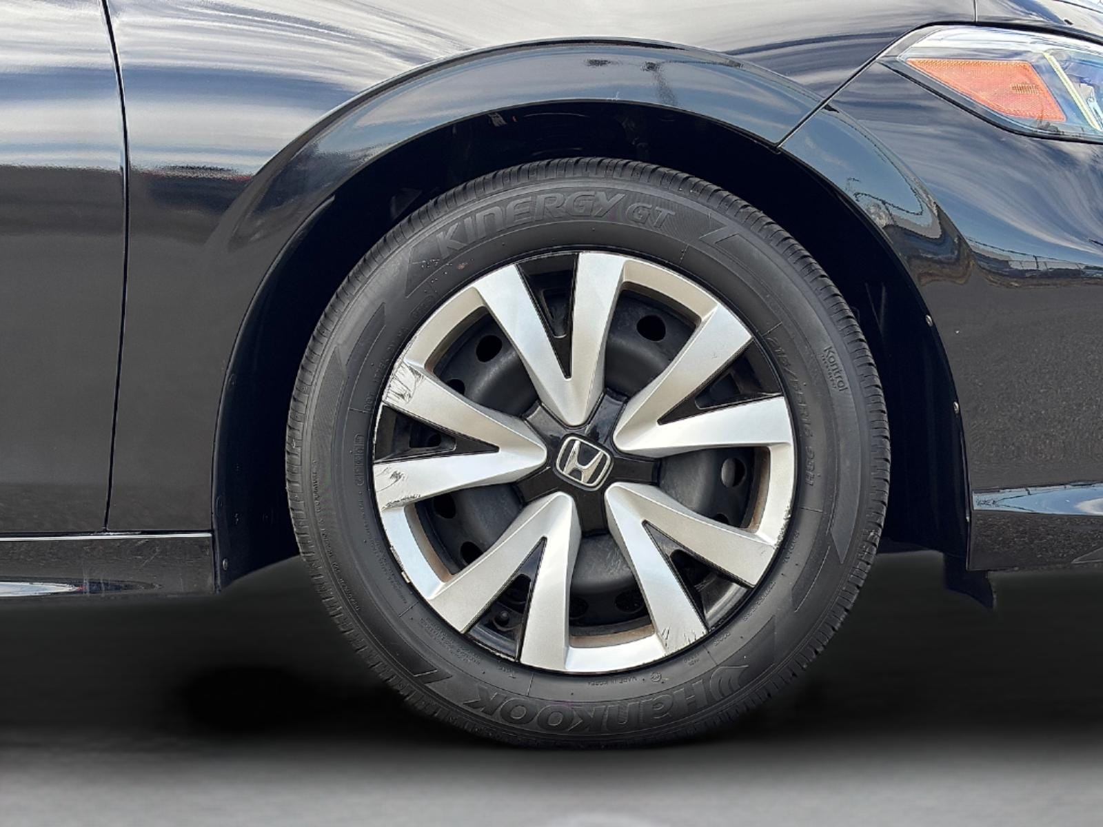 2025 Honda Civic LX - Photo 10