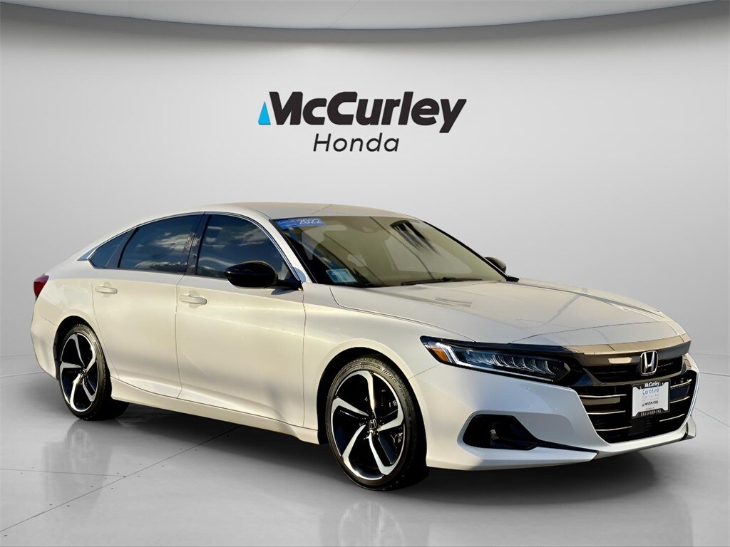 2022 Honda Accord Sport's photo