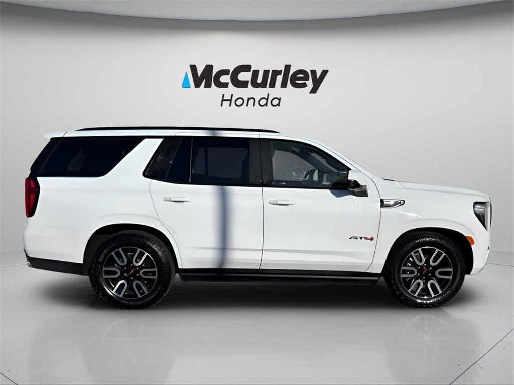 2024 Gmc Yukon AT4 photo 2