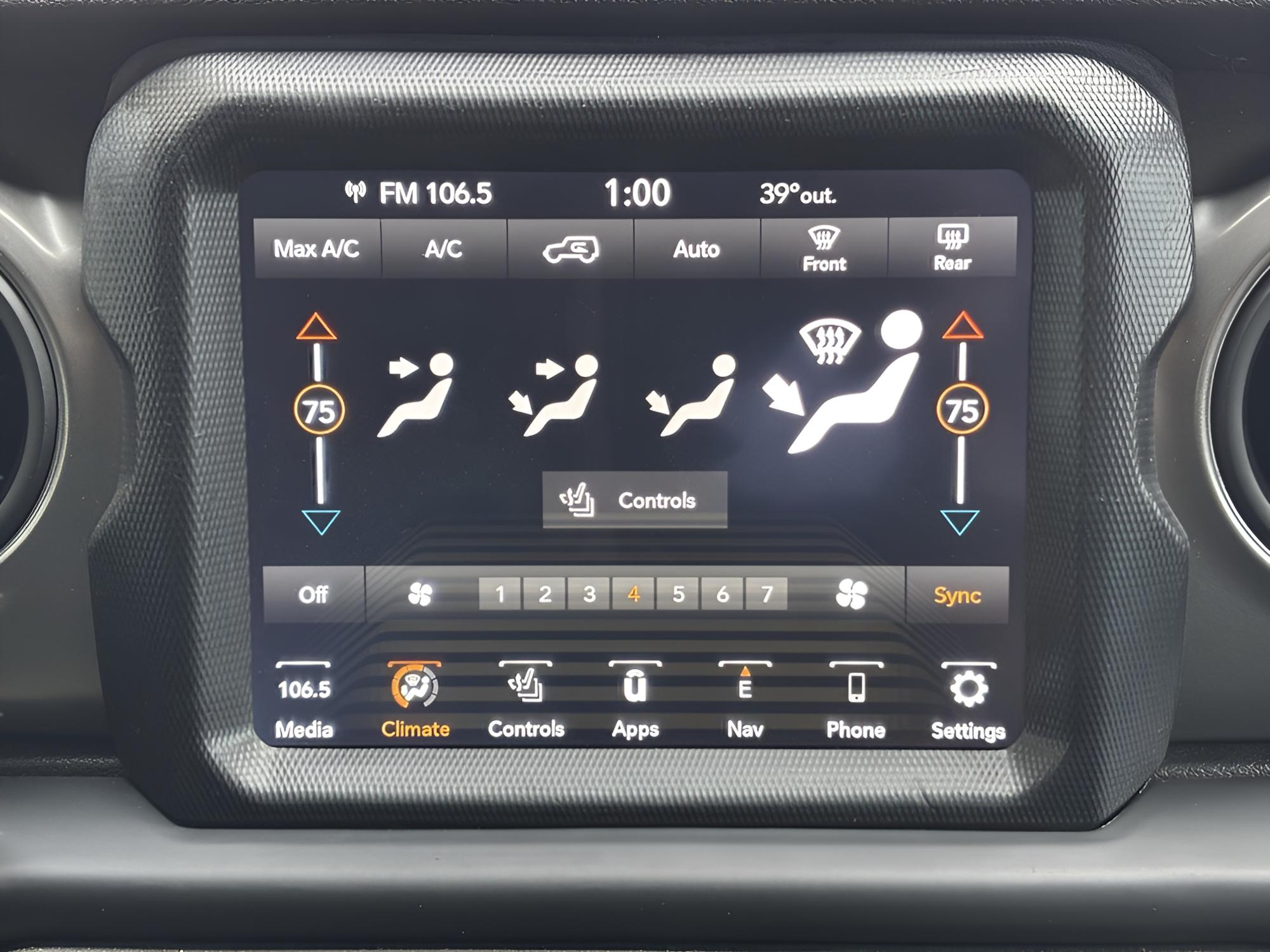 2023 Jeep Wrangler 4-Door Willys - Photo 13