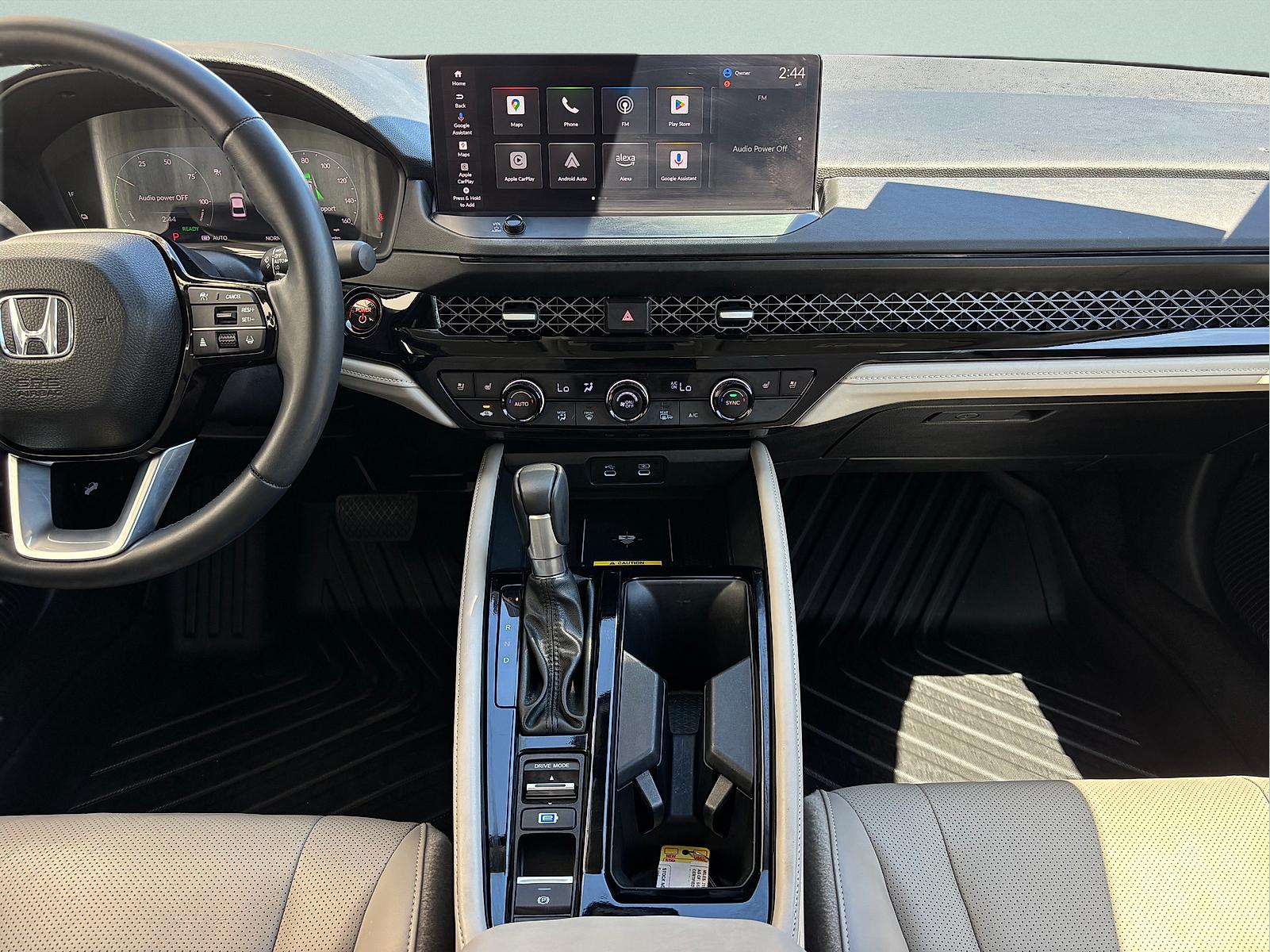 2024 Honda Accord Hybrid Touring - Photo 38