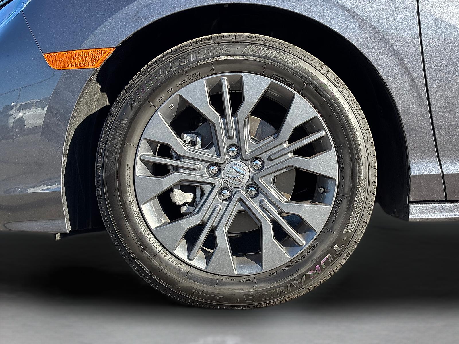 2026 Honda Odyssey Touring - Photo 13