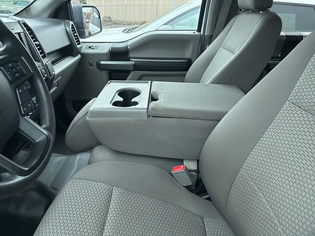 2019 Ford F-150 XLT photo 2