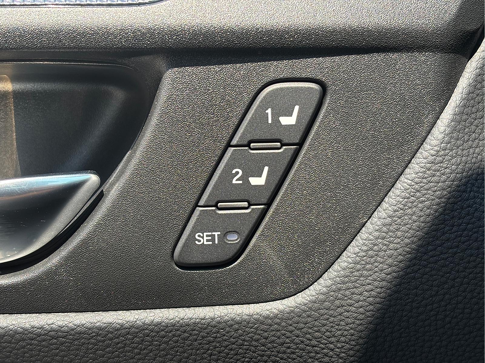 2026 Honda CR-V Sport-L - Photo 17