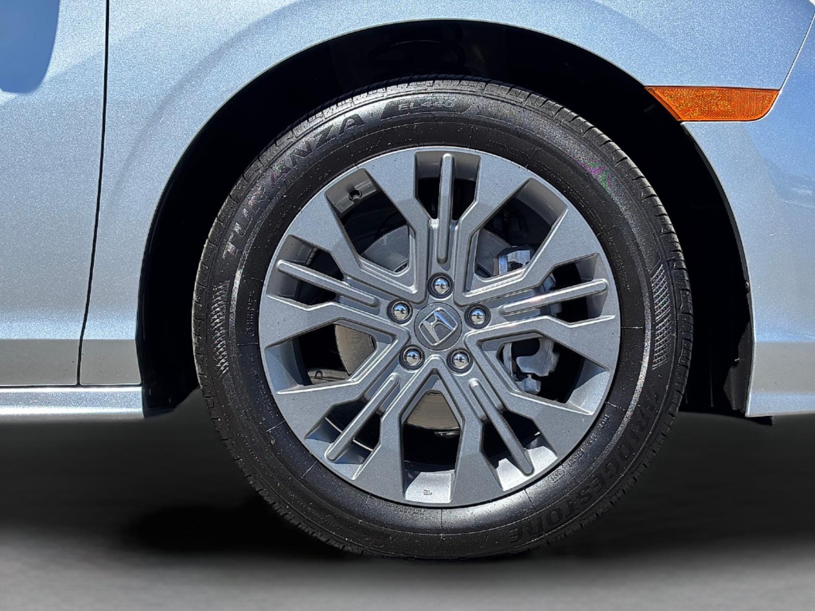 2026 Honda Odyssey Touring - Photo 12