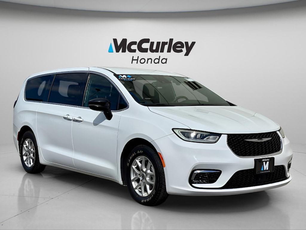 Used 2025 Chrysler Pacifica Select Van Passenger Van