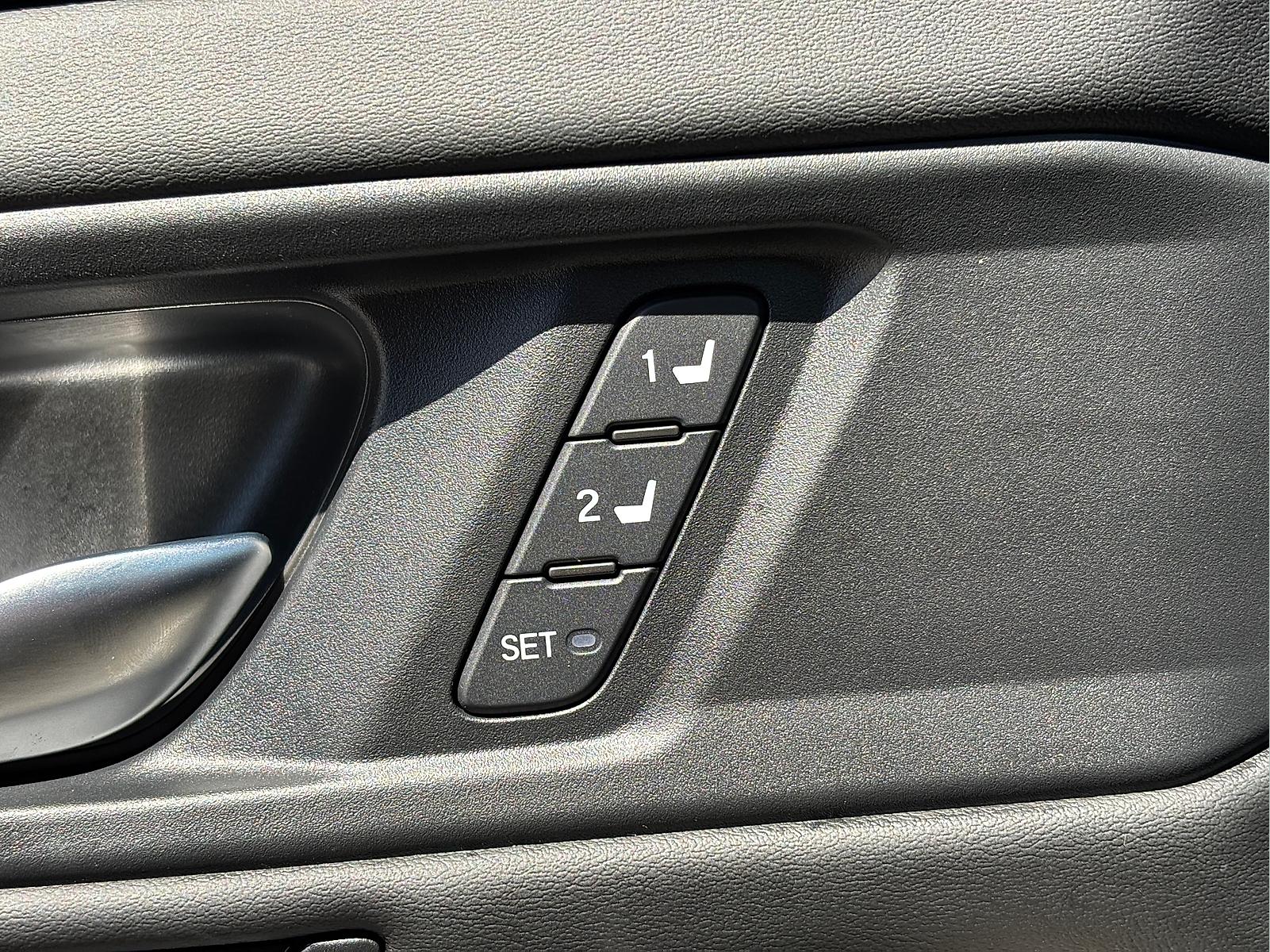 2024 Honda Accord Hybrid Touring - Photo 17