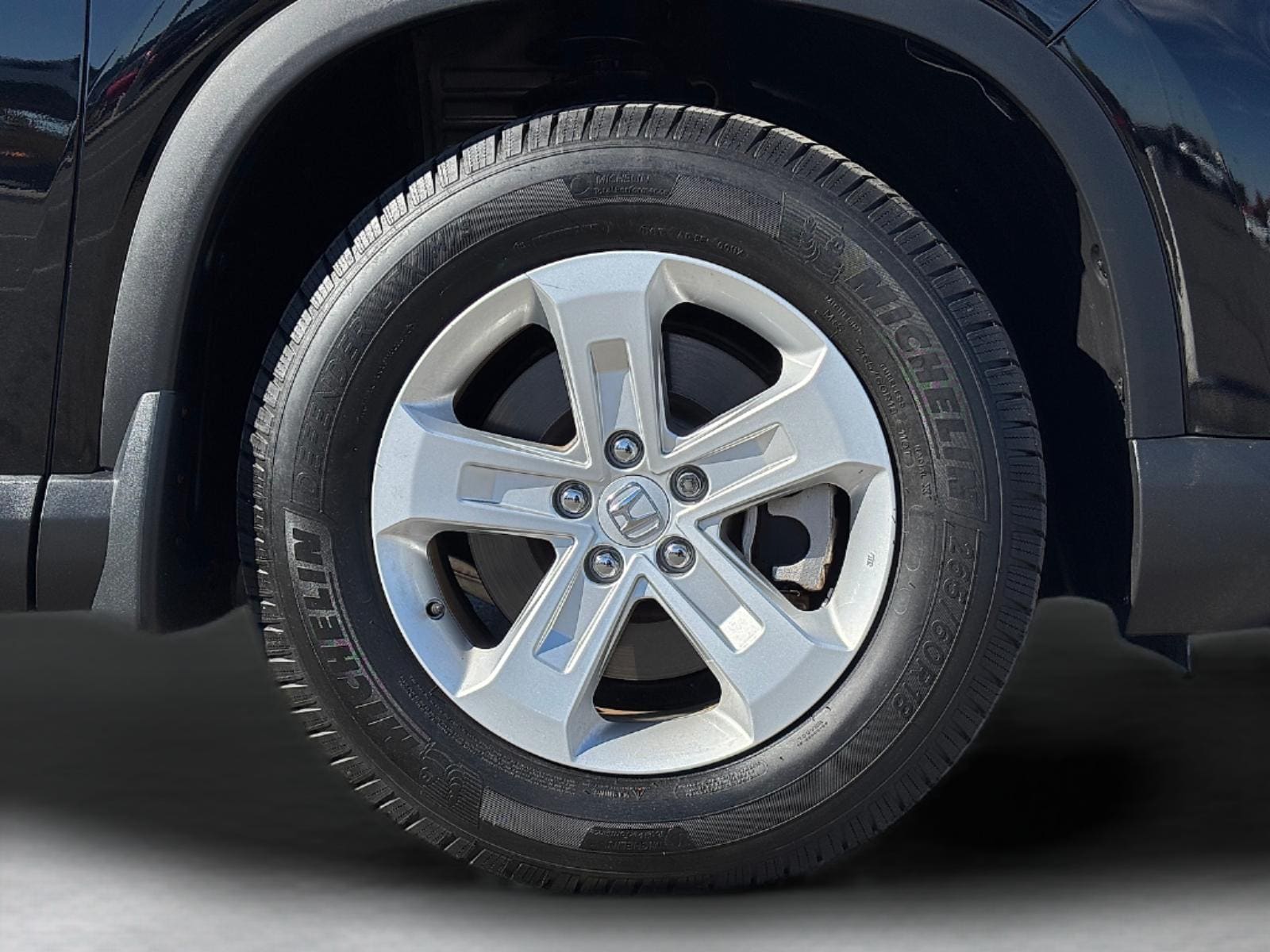 2023 Honda Pilot LX - Photo 9