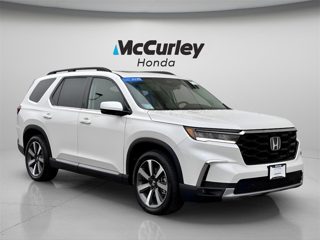 Certified 2025 Honda Pilot Touring SUV