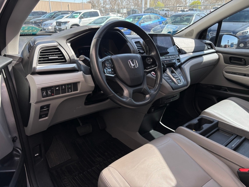 Certified 2018 Honda Odyssey EX-L with VIN 5FNRL6H75JB092650 for sale in Richland, WA