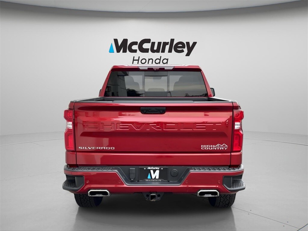 2024 Chevrolet Silverado 1500 High Country photo 4