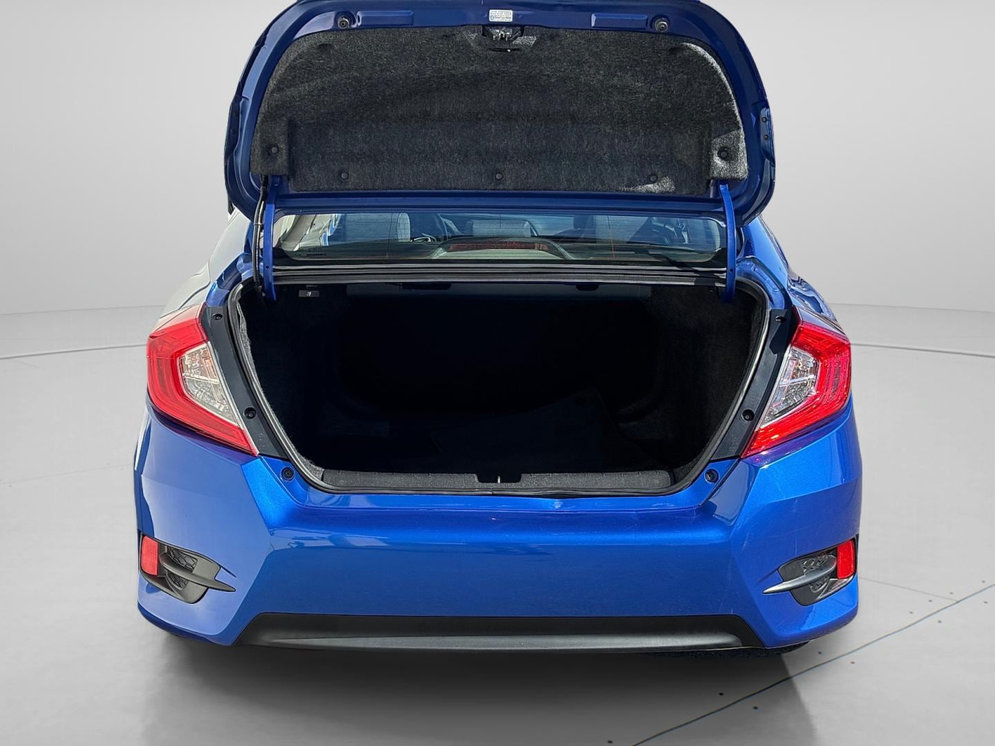 2018 Honda Civic LX - Photo 6