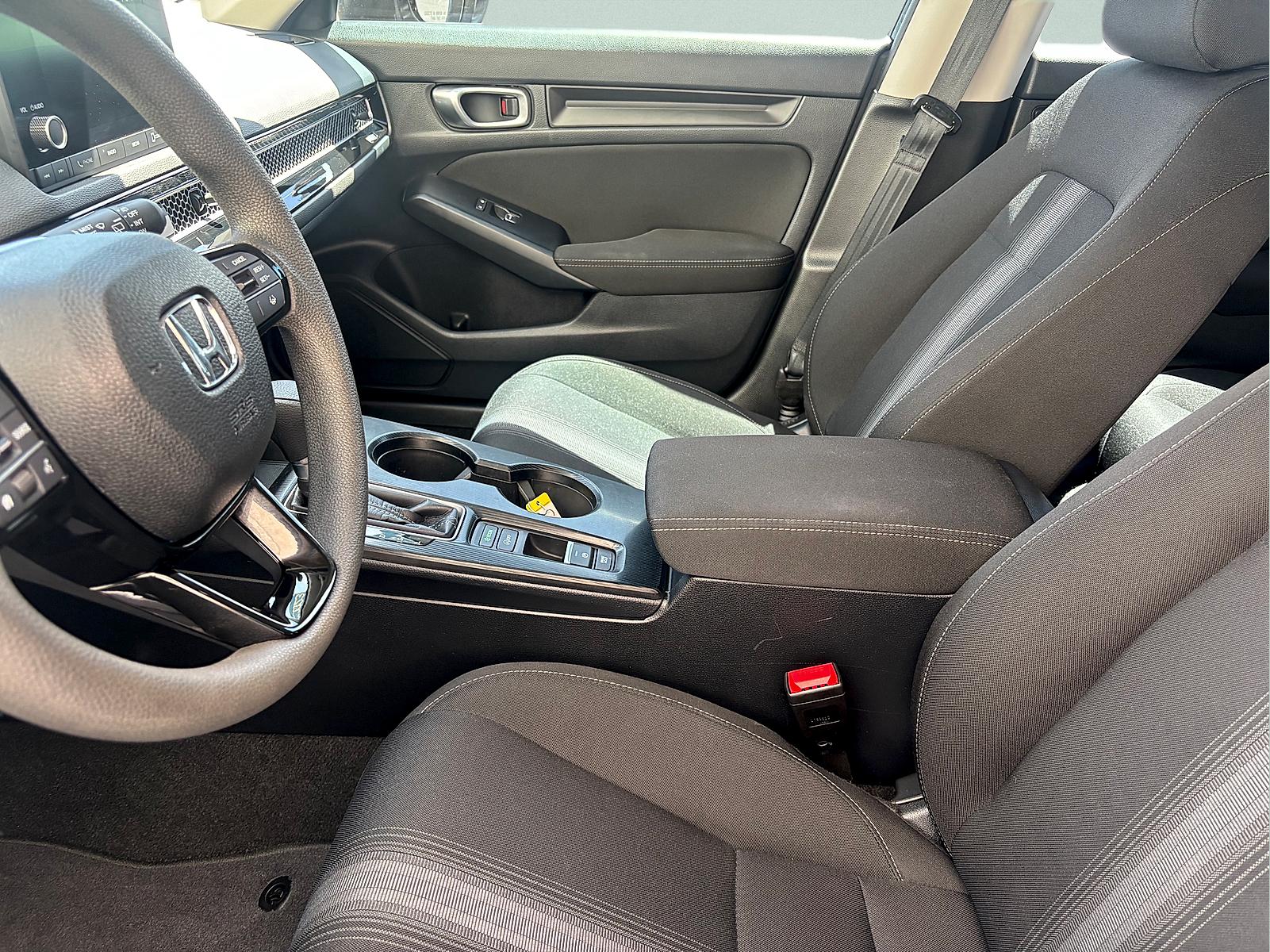 2023 Honda Civic Hatchback LX - Photo 14