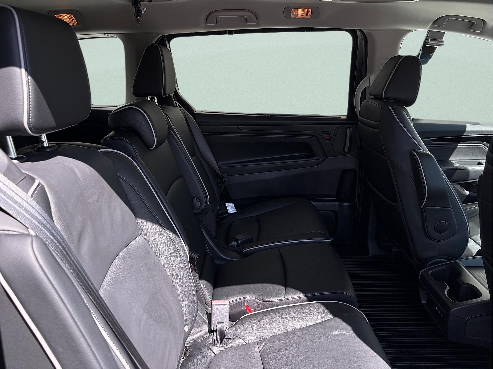 2025 Honda Odyssey Touring - Photo 29