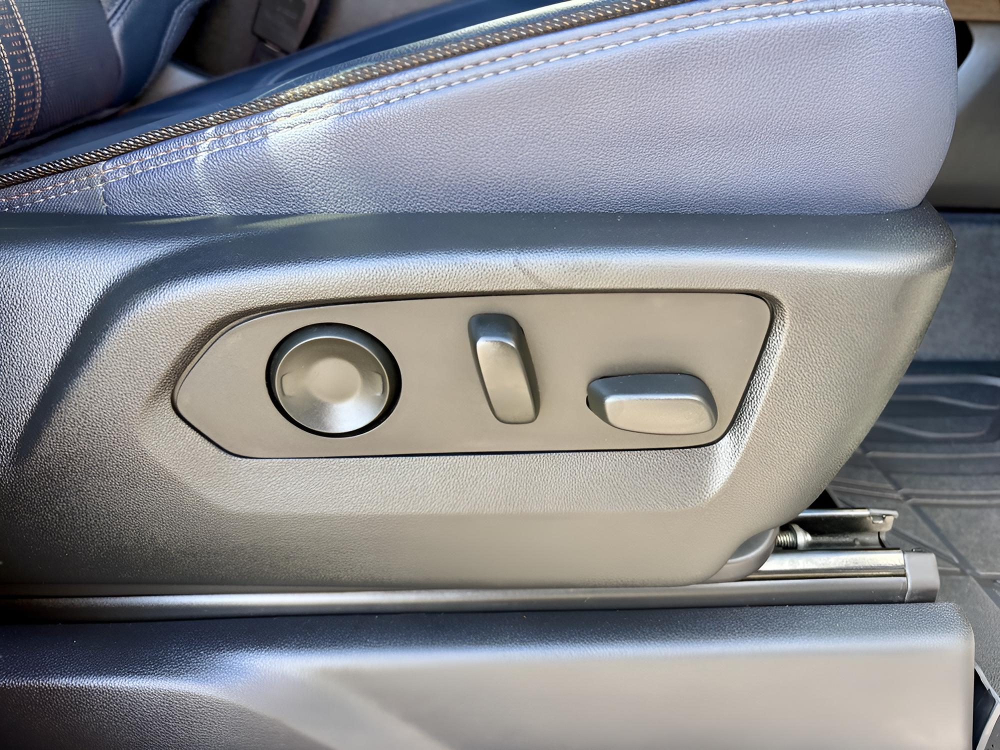 2022 Chevrolet Silverado 1500 High Country - Photo 44