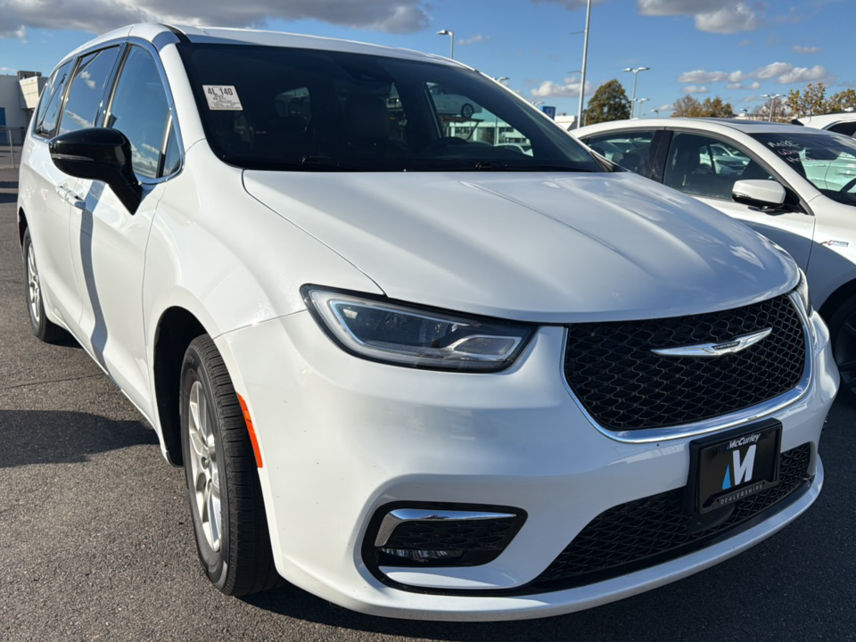  Chrysler Pacifica