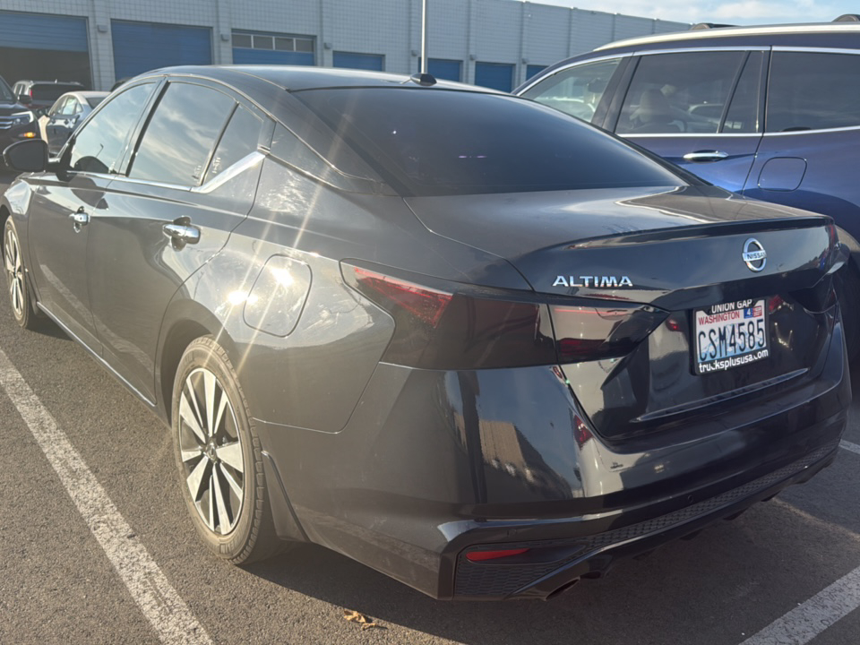 Used 2019 Nissan Altima 2.5 SV Sedan