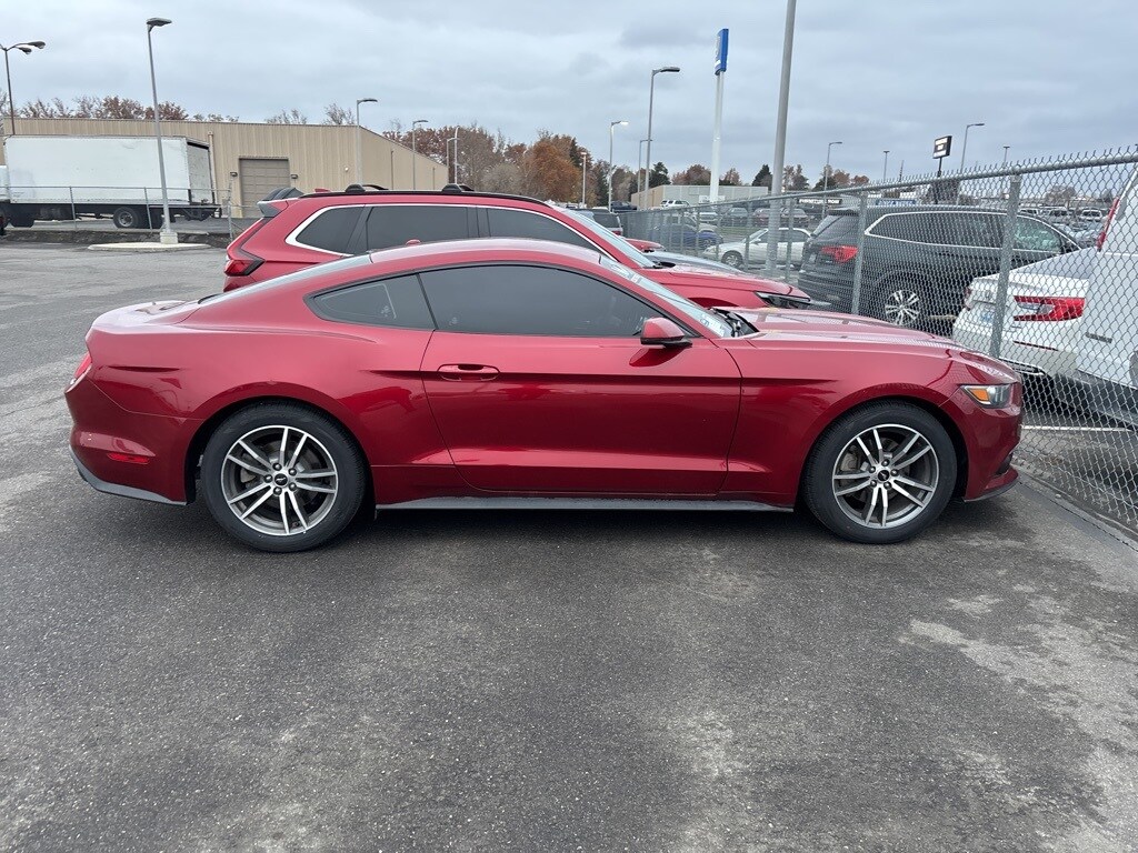 2015 Ford Mustang EcoBoost Premium photo 3
