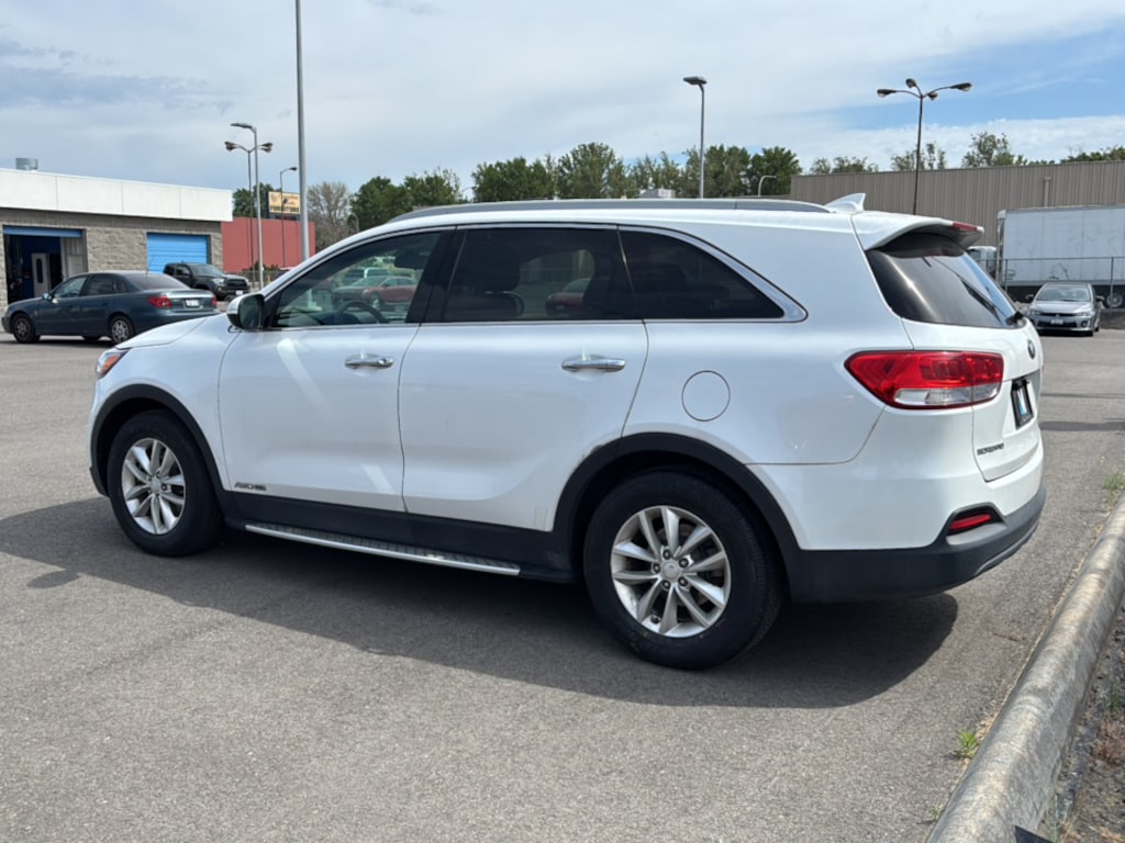 Used 2016 Kia Sorento 3.3L LX AWD SUV