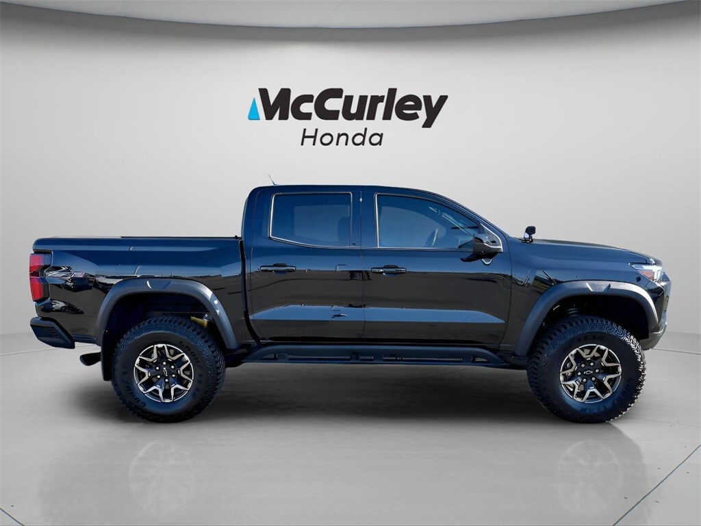 2023 Chevrolet Colorado ZR2 photo 2