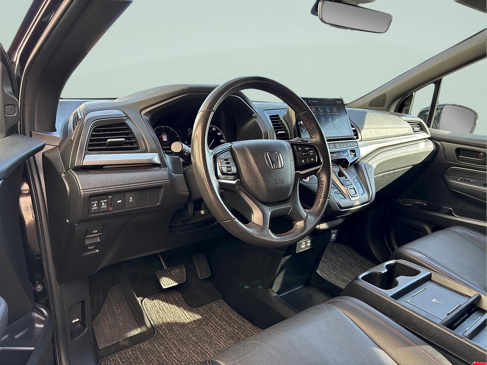 2025 Honda Odyssey Sport L - Photo 14