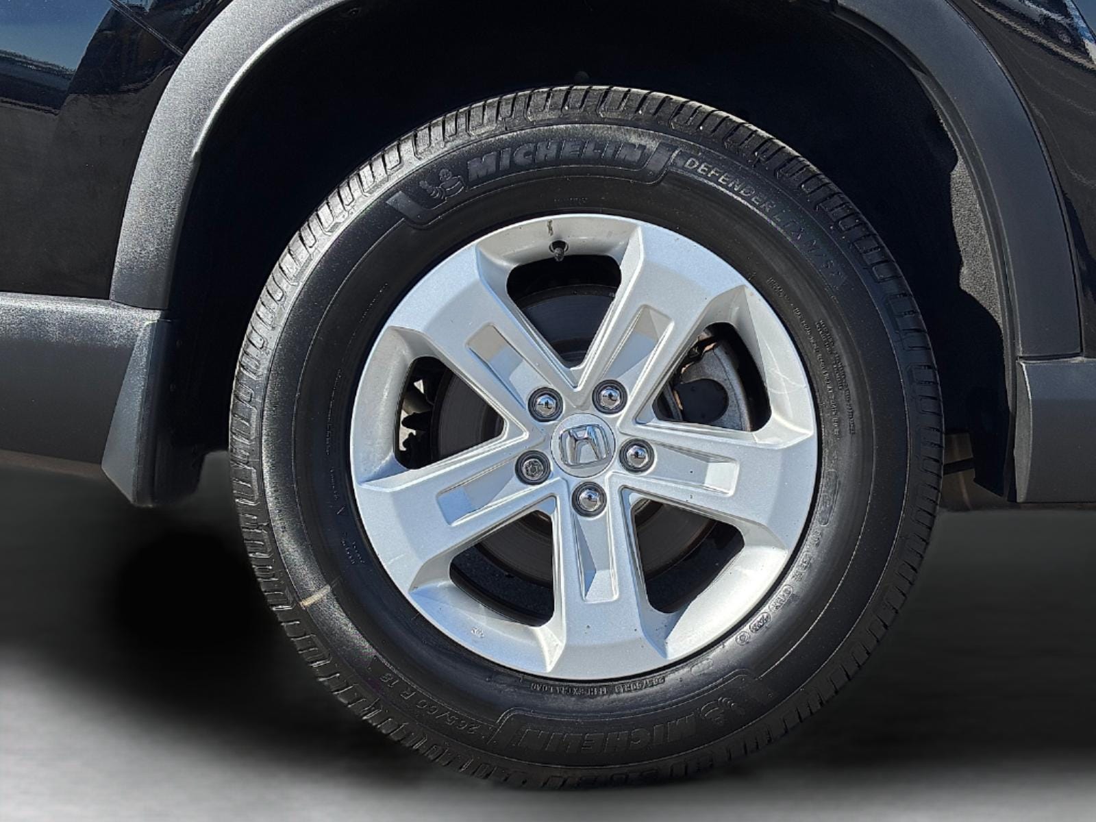 2023 Honda Pilot LX - Photo 8