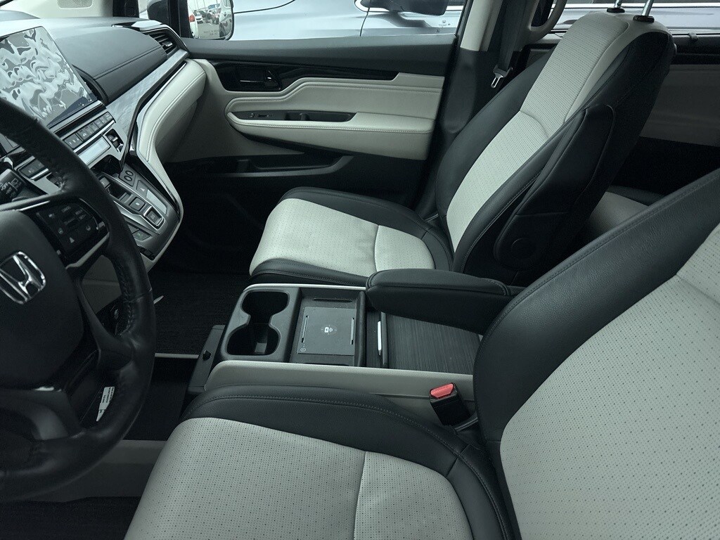 Certified 2025 Honda Odyssey Elite Van