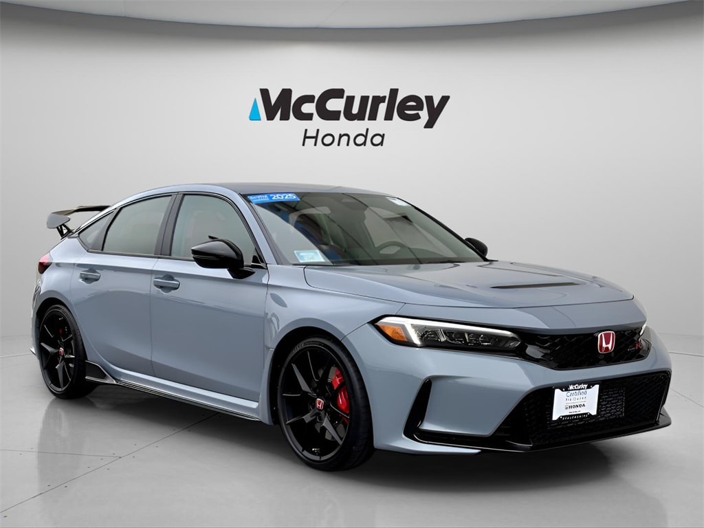 2025 Honda Civic Hatchback Type-R's photo