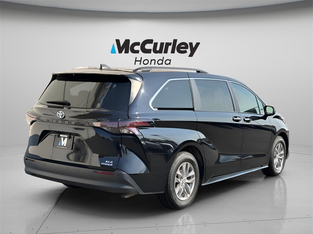 Certified 2023 Toyota Sienna XLE Van Passenger Van