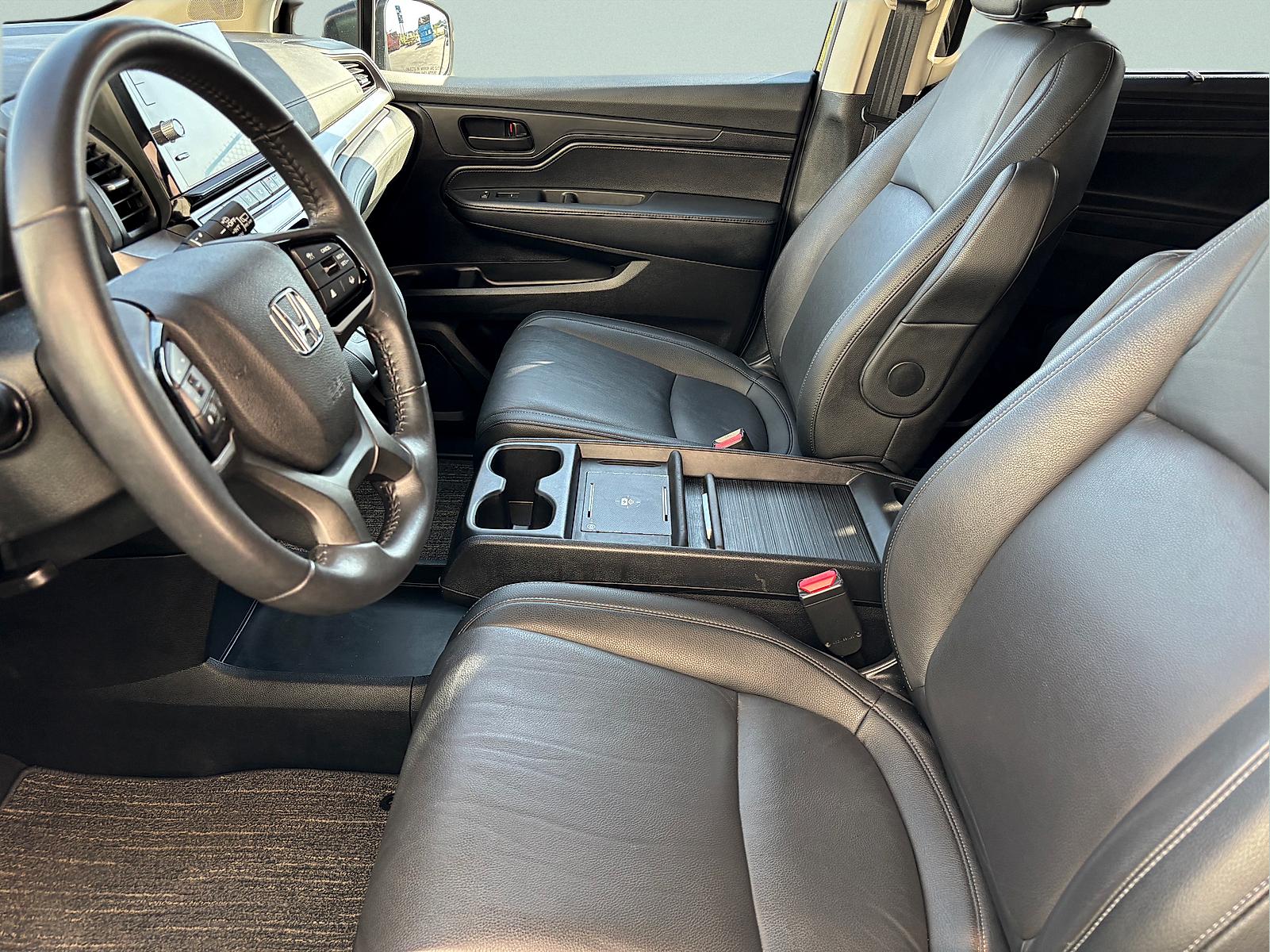 2025 Honda Odyssey EX-L - Photo 16