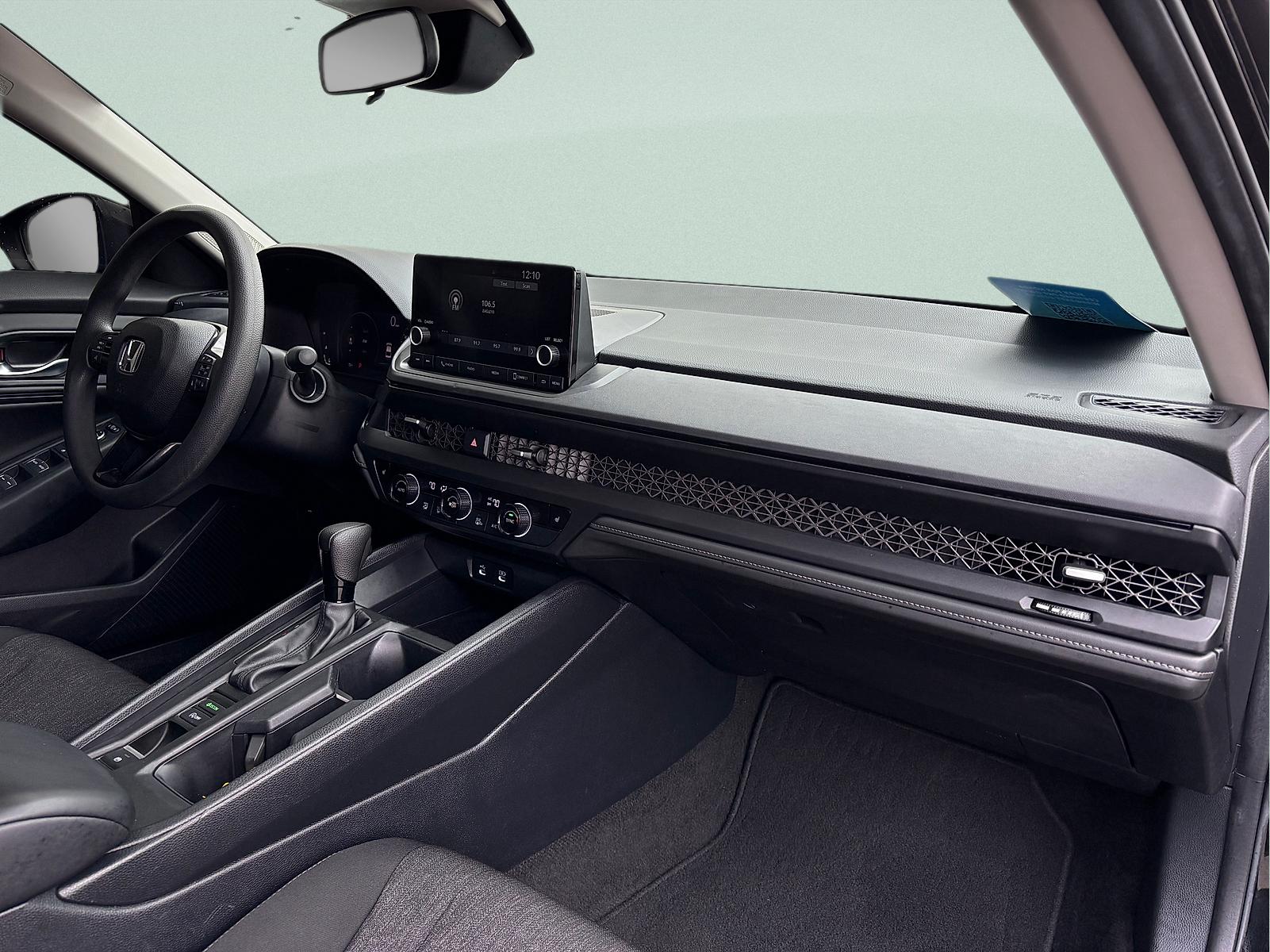 2025 Honda Accord SE - Photo 36