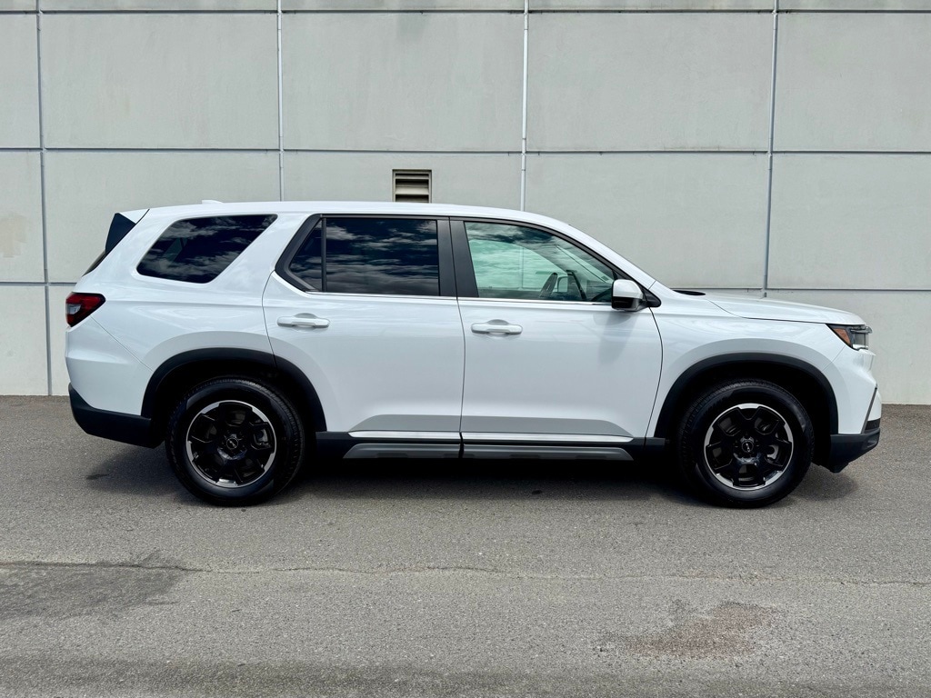 Certified 2025 Honda Pilot EX-L with VIN 5FNYG1H42SB062953 for sale in Richland, WA